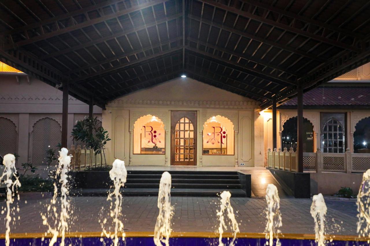 Regenta Central City Vilas Palace Ambāla Buitenkant foto
