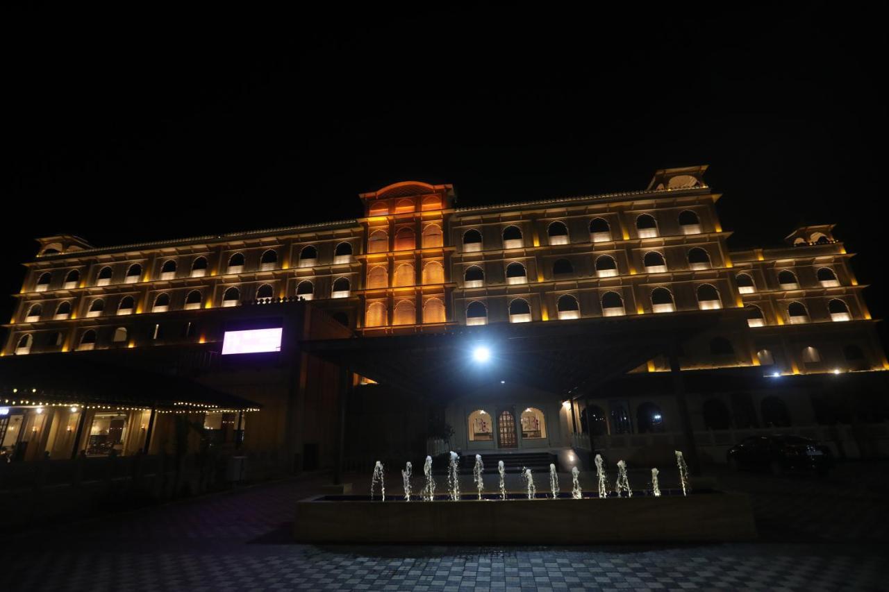Regenta Central City Vilas Palace Ambāla Buitenkant foto